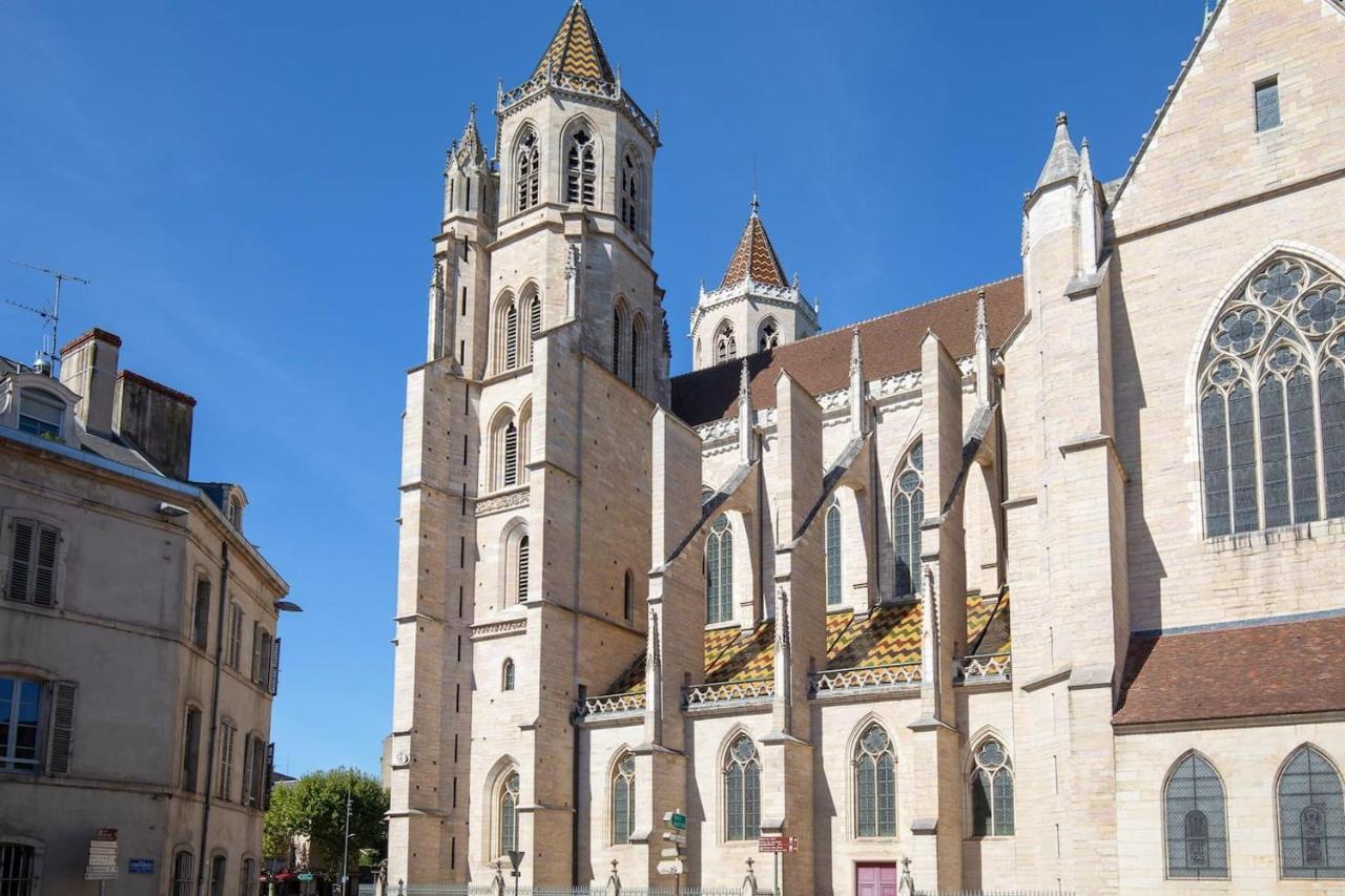 La Suite Indivio - Appartement standing vue cathédrale Dijon Exterior foto